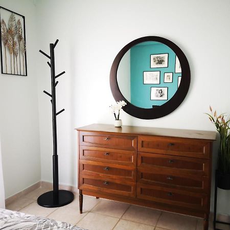 Sea&Sun Glyfada Apartment เอเธนส์ ภายนอก รูปภาพ