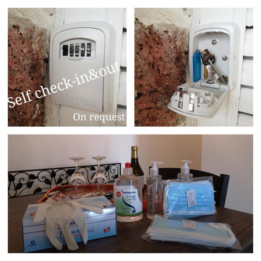 Sea&Sun Glyfada Apartment เอเธนส์ ภายนอก รูปภาพ