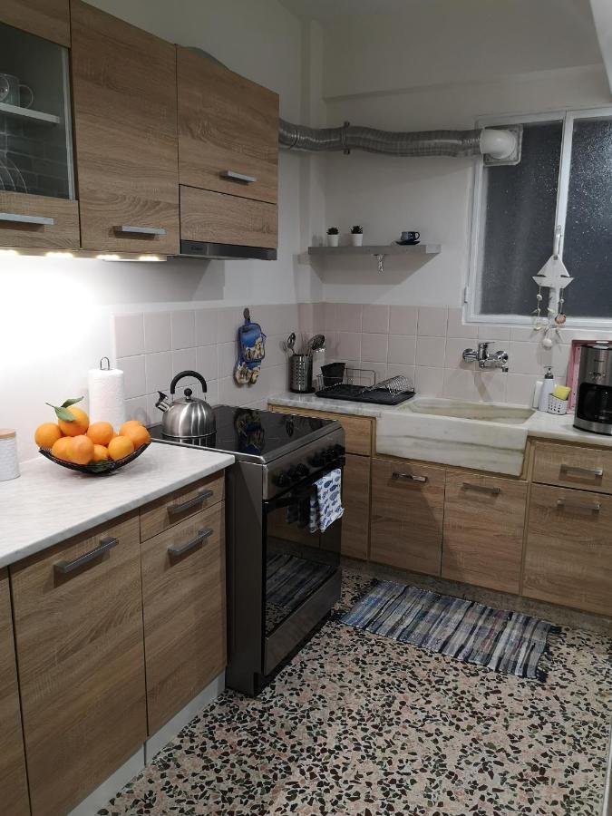 Sea&Sun Glyfada Apartment เอเธนส์ ภายนอก รูปภาพ