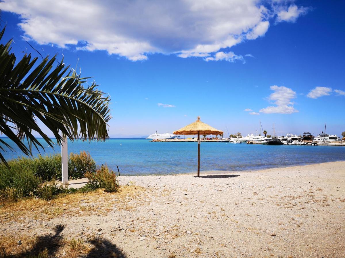 Sea&Sun Glyfada Apartment เอเธนส์ ภายนอก รูปภาพ