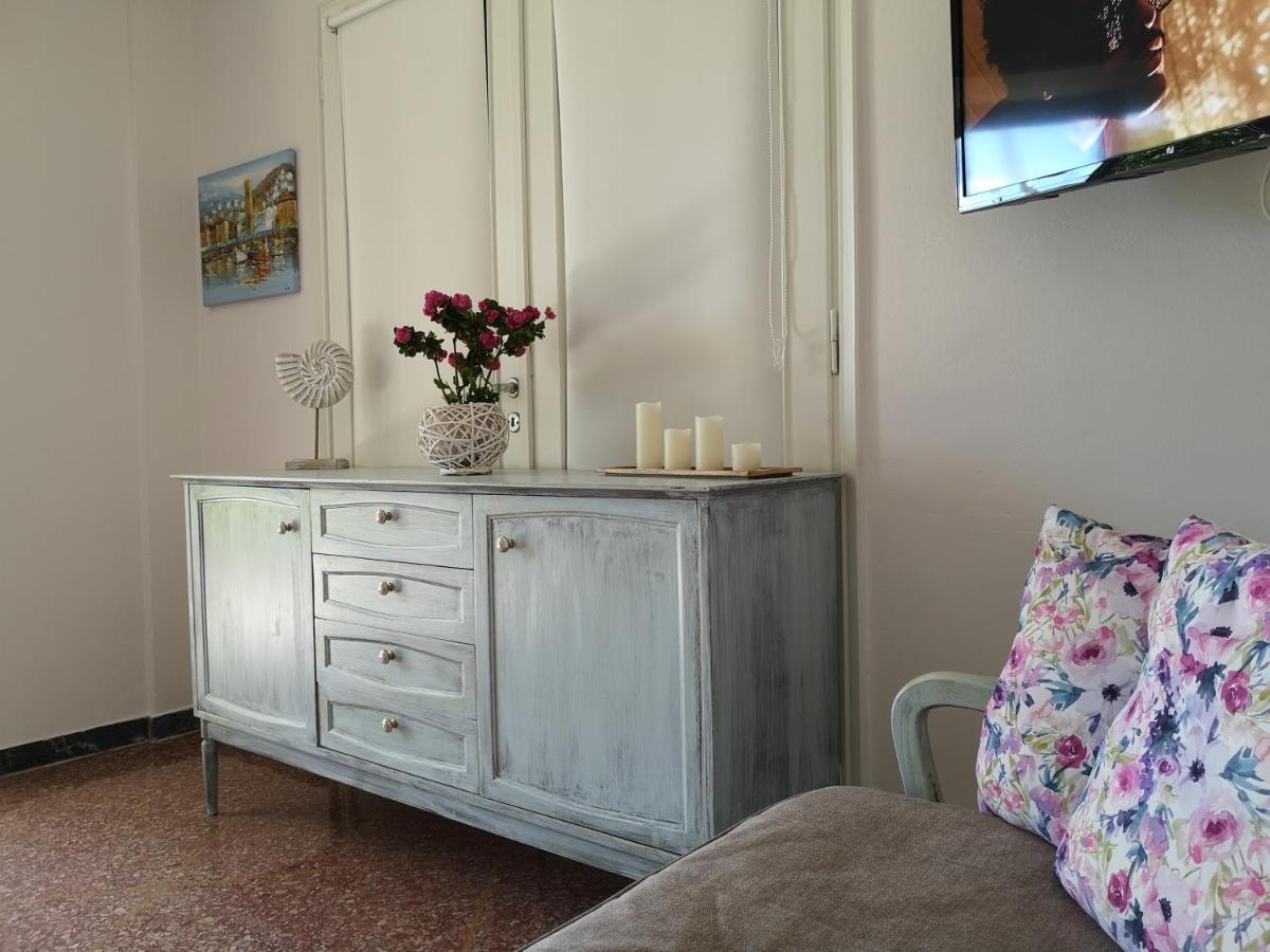 Sea&Sun Glyfada Apartment เอเธนส์ ภายนอก รูปภาพ