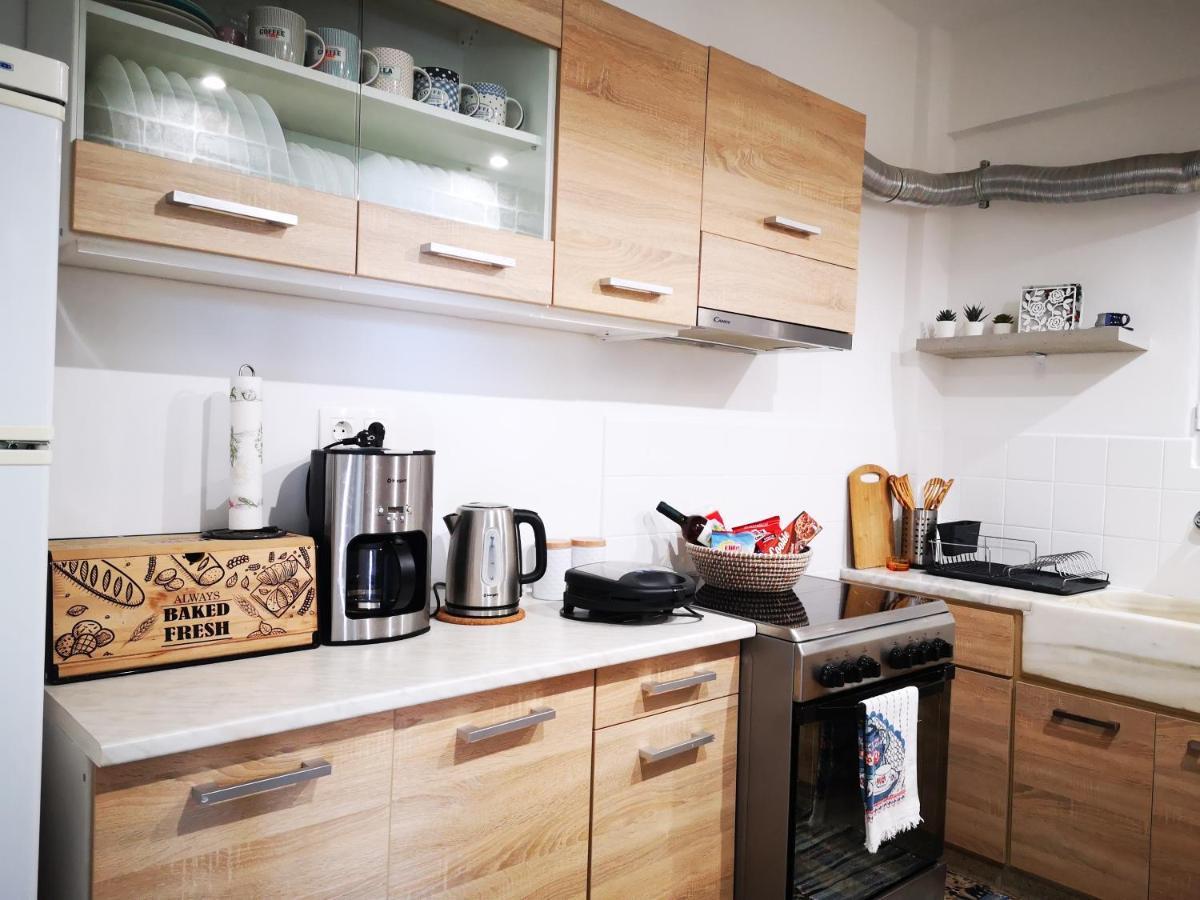 Sea&Sun Glyfada Apartment เอเธนส์ ภายนอก รูปภาพ