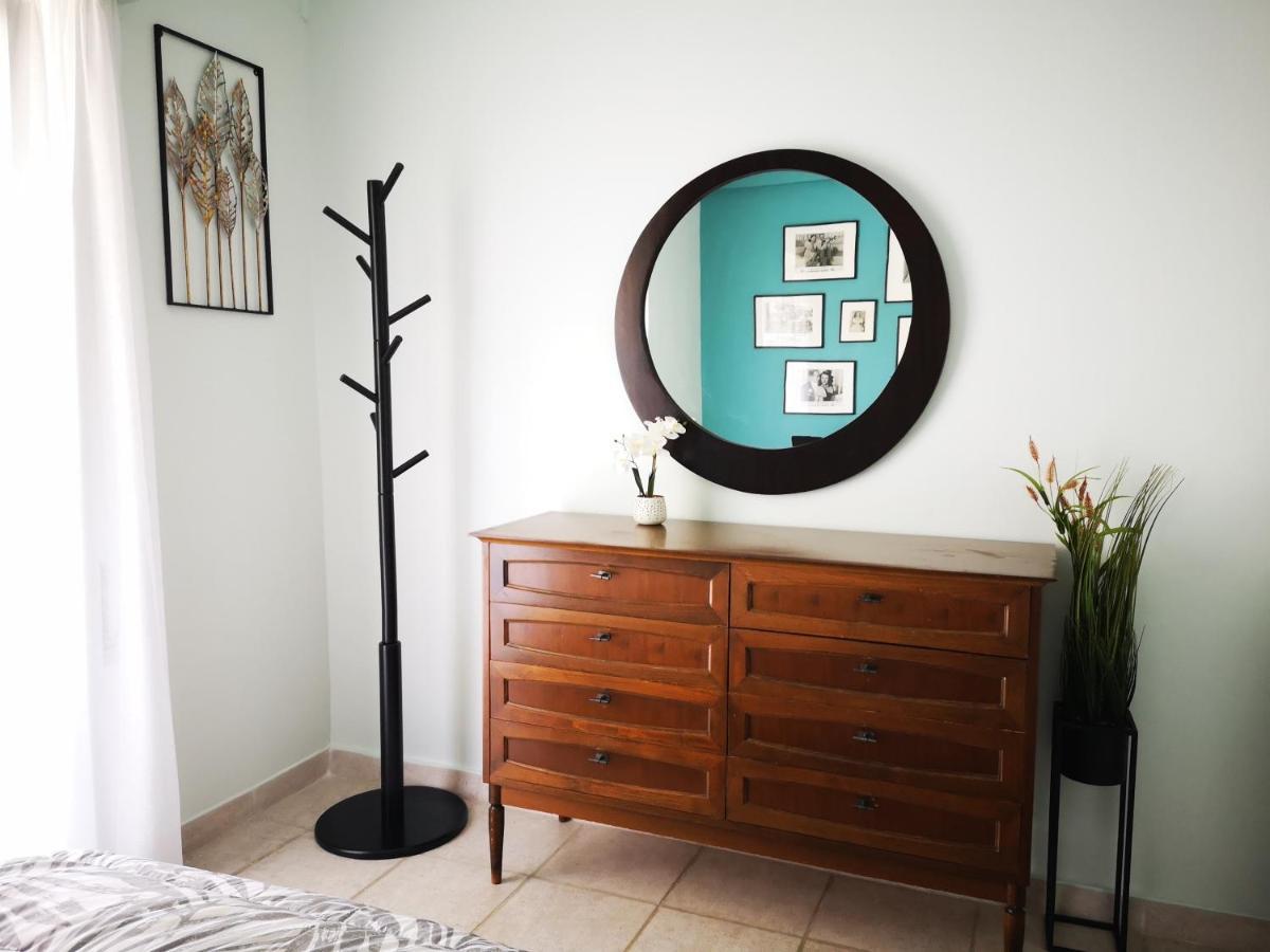 Sea&Sun Glyfada Apartment เอเธนส์ ภายนอก รูปภาพ