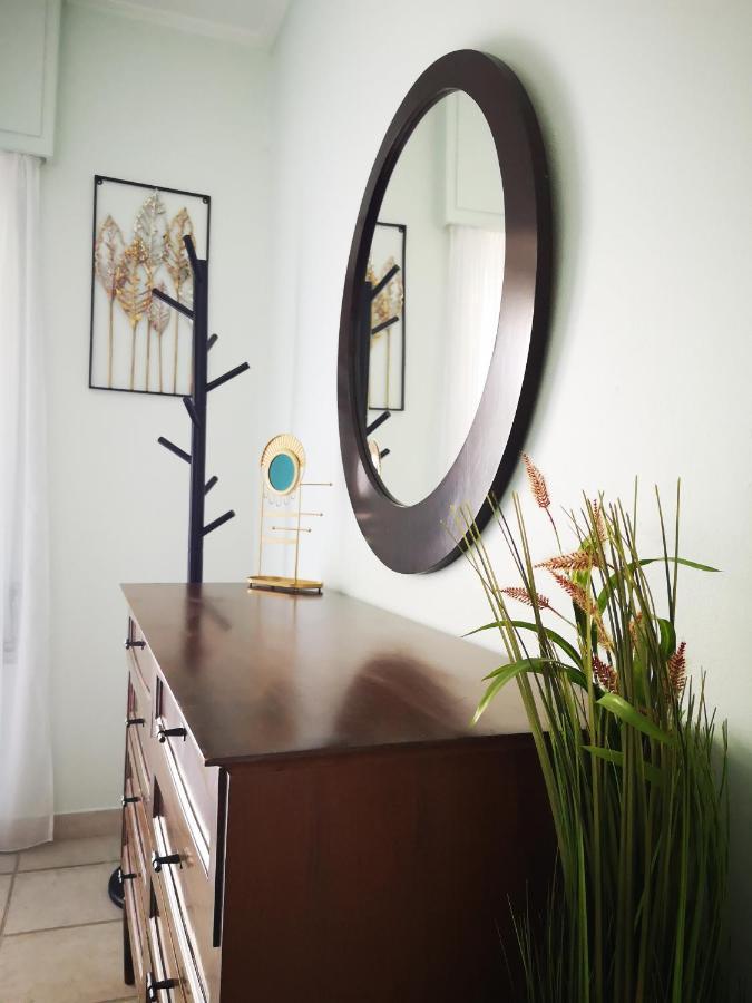 Sea&Sun Glyfada Apartment เอเธนส์ ภายนอก รูปภาพ