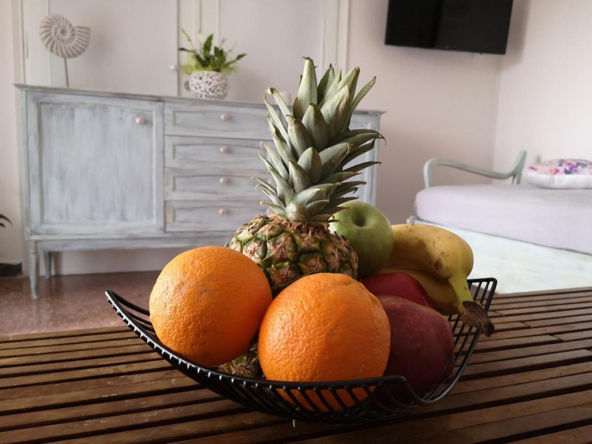 Sea&Sun Glyfada Apartment เอเธนส์ ภายนอก รูปภาพ